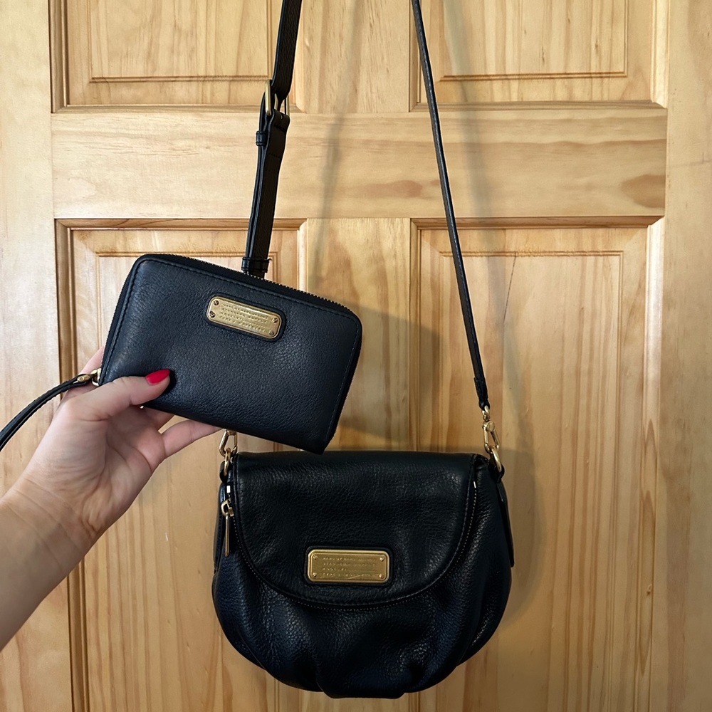 Marc Jacob’s black leather crossbody
